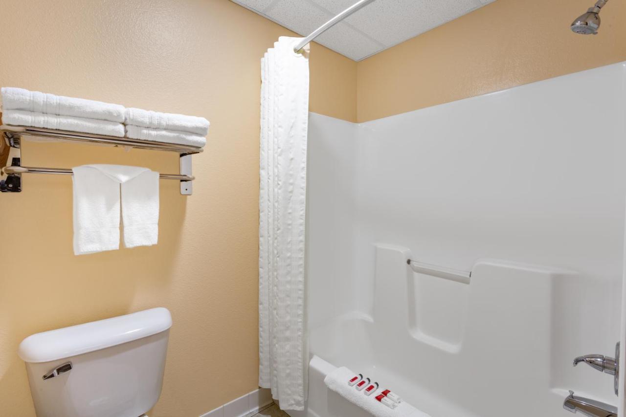 ซูเปอร์ 8 บาย วินด์แฮม ไอโอวาฟอลล์ Hotel Iowa Falls ภายนอก รูปภาพ